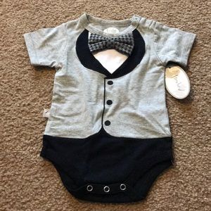 Bowtie Tuxedo Onesie (6 mo) NWT